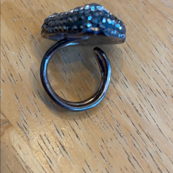 Ring - Picture 4 of 4